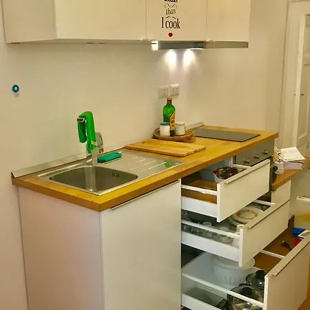 דירה Central Suite Apartment *